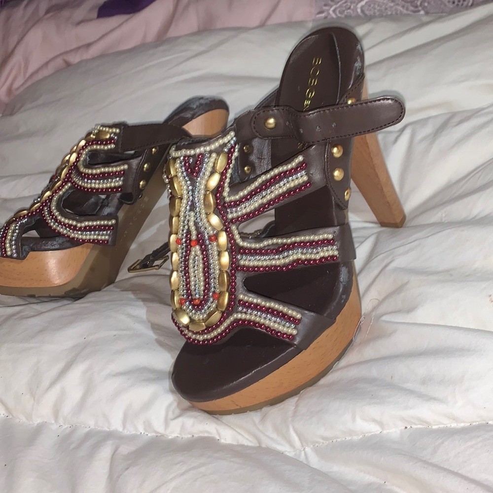 BCBGeneration, Barcelona sandals